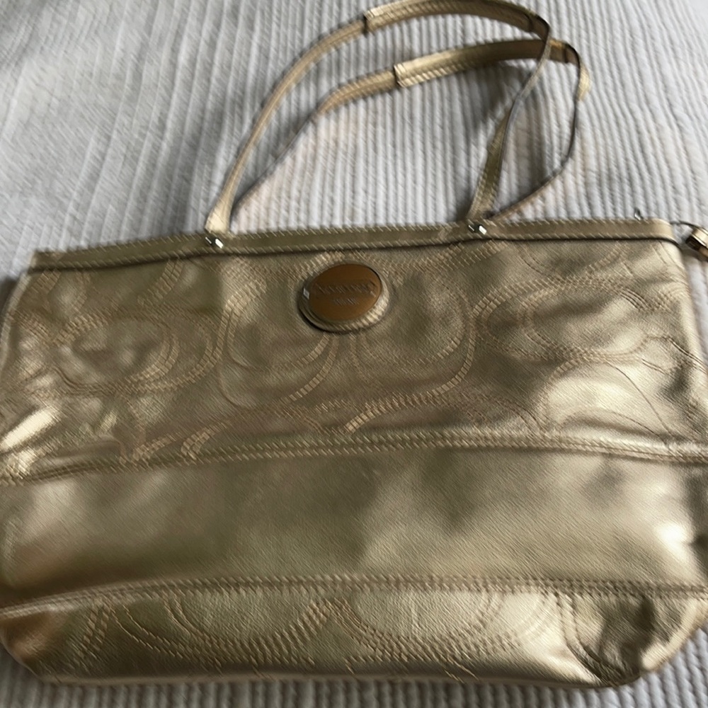 COACH shoulder bag!  Like new condition, occasional use.